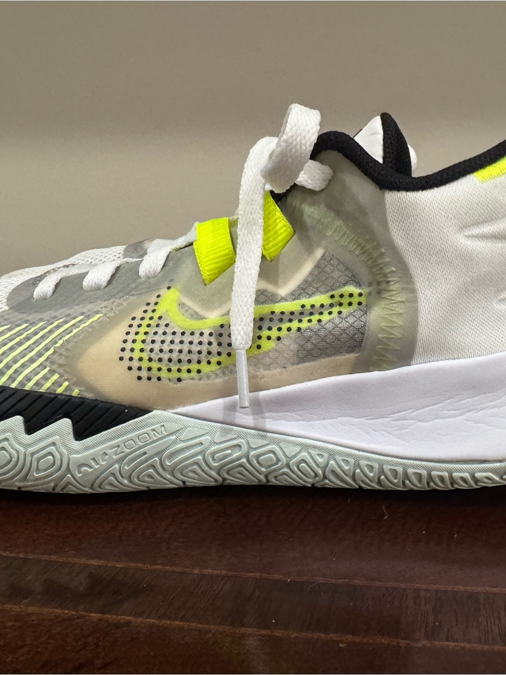 Nike Men’s Kyrie Flytrap 5 in the "White Volt" colorway Size 9.5